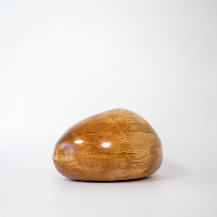 Buddy pet urn. Image of timber teardrop urn.