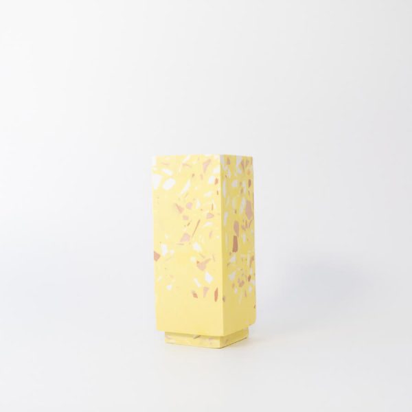 Buddy pet urn. Image of terrazzo square urn in lemon.